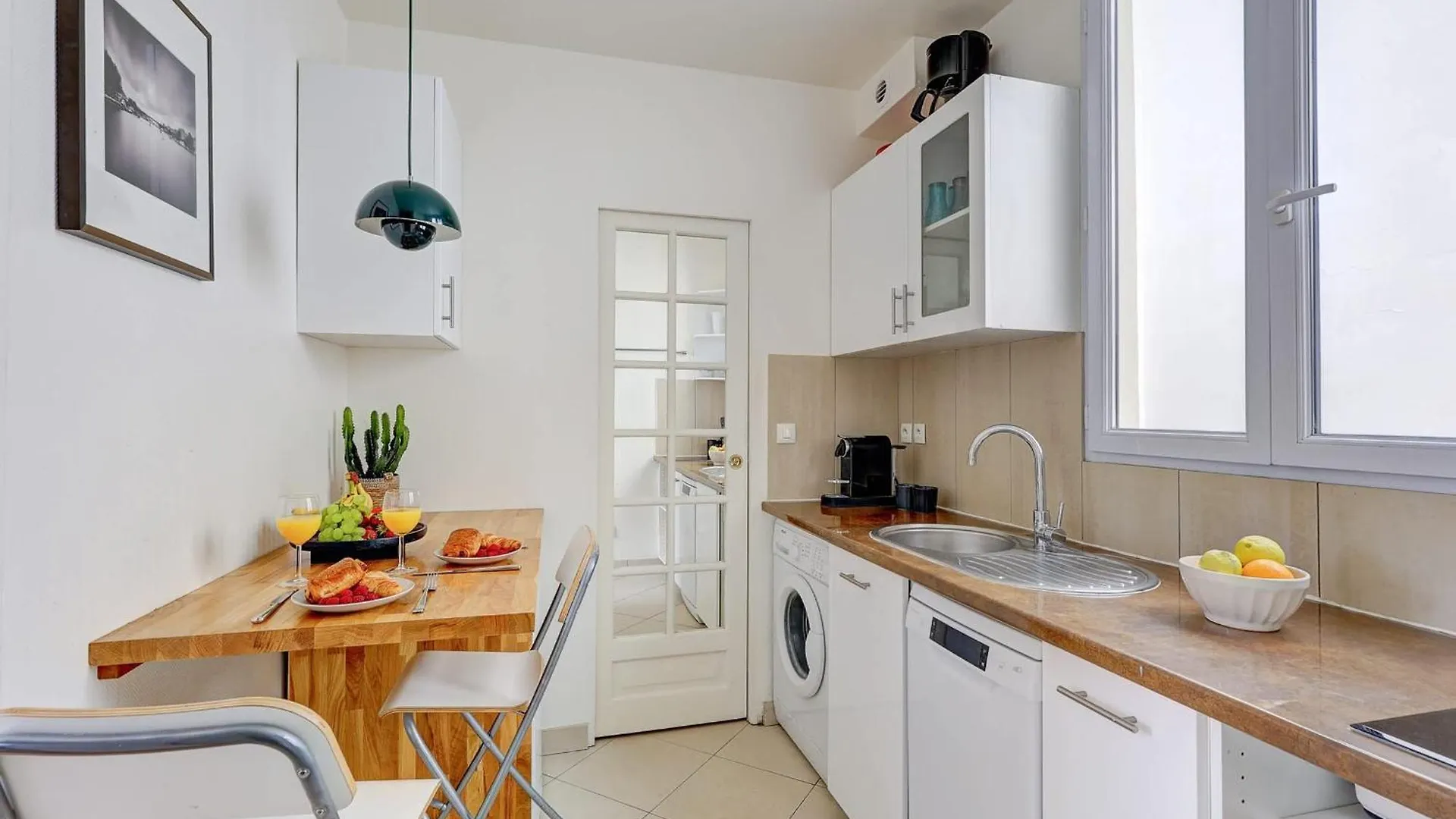 Apartment Bnbnova - Louvre & Palais Royal - Central Paris France