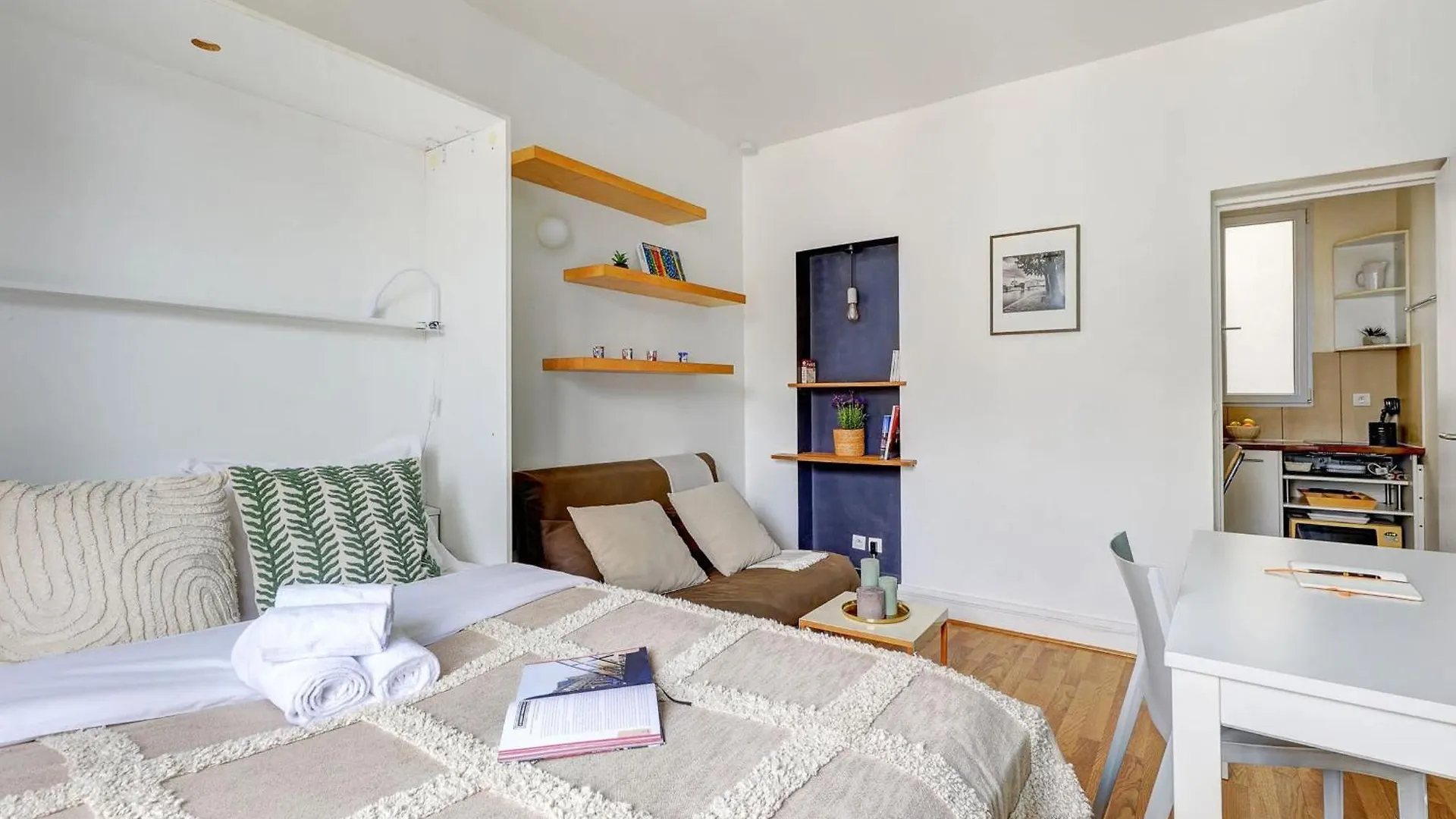 Bnbnova - Louvre & Palais Royal - Central Paris Apartment